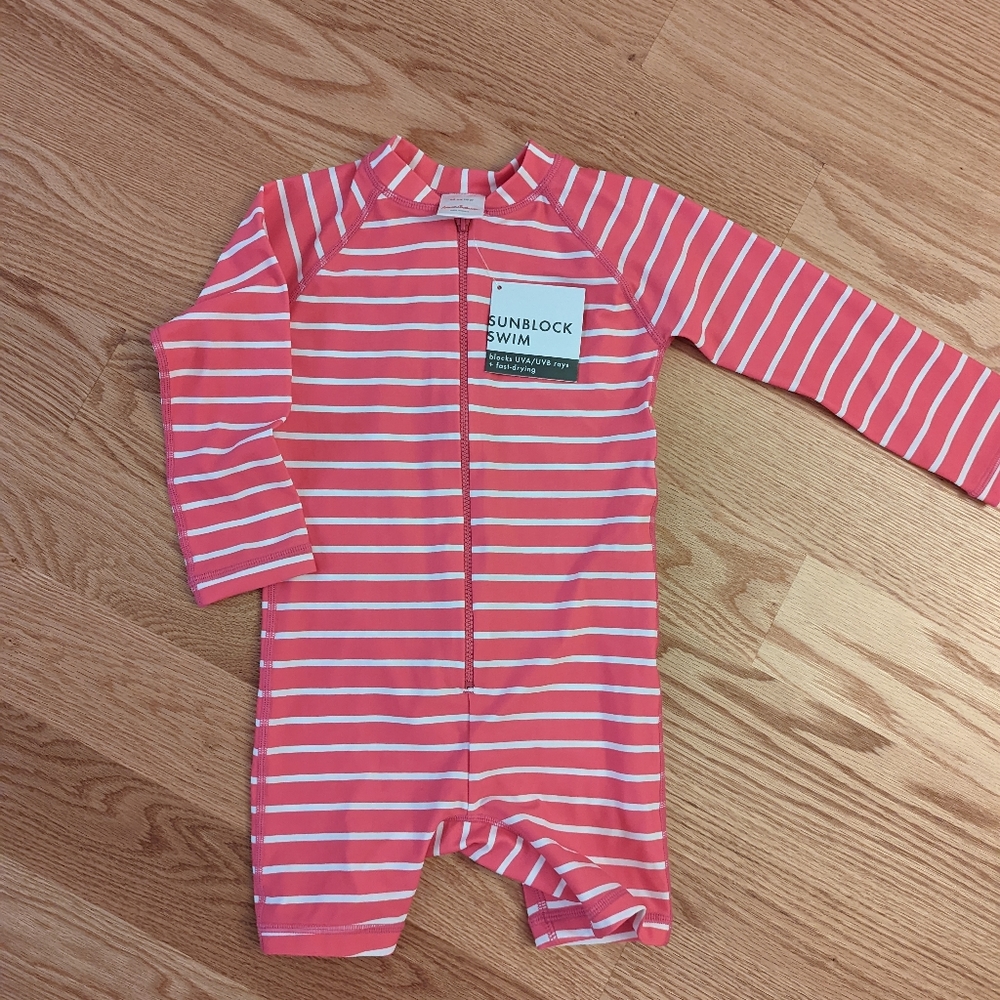Hanna Andersson long sleeve swimsuit 3T